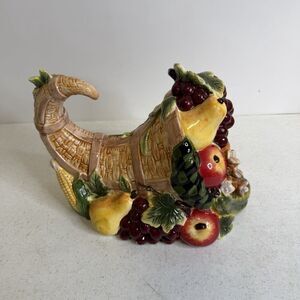 Fall Cornucopia Decor